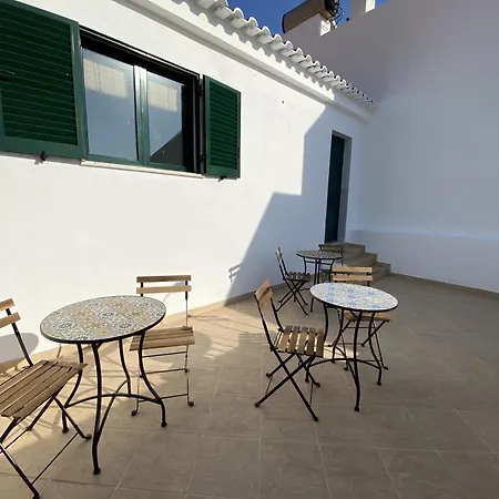 Refugio No16 Ocean Air & Rooftop Flair Гостевой дом